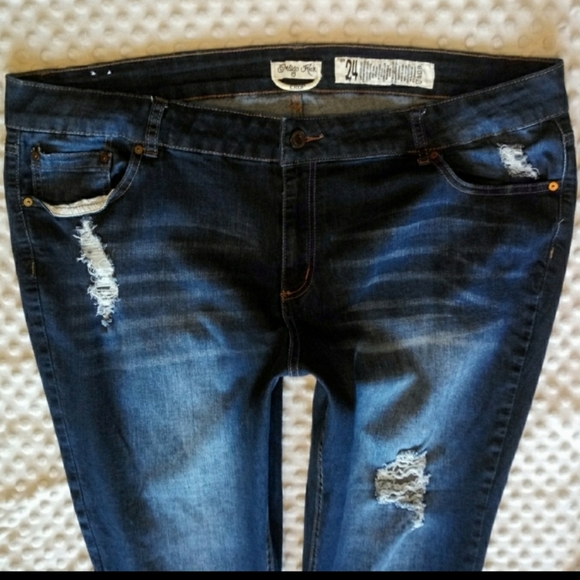 Indigo Rein Jeans Size 24 Skinny Leg Distressed Cuff Crop - Picture 9 of 12